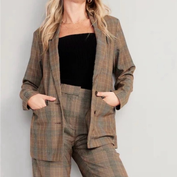 Old Navy Plaid Blazer - Picture 2 of 9